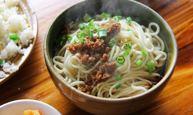 A bowl of dan dan noodles