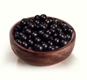 A bowl of acai berries. Copyright: diogoppr / 123RF Stock Photo