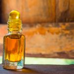 Camphor oil is placed on the window sill.