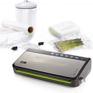 Foodsaver Food Vacuum Sealer Machine with Integrated Roll Storage, Bag Cutter and Delicate Food Mode, Includes Assorted Vacuum Sealer Bags, FFS005