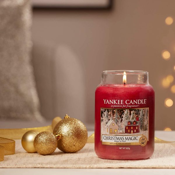 Yankee Candle Scented Candle | Christmas Magic Large Jar Candle | Burn Time: Up to 150 Hours