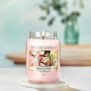 Yankee Candle Scented Candle | Fresh Cut Roses Large Jar Candle | Burn Time: Up to 150 Hours