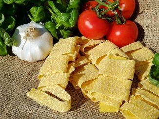 How pasta is manufactured produces forms such as fettucine and tagliatelle