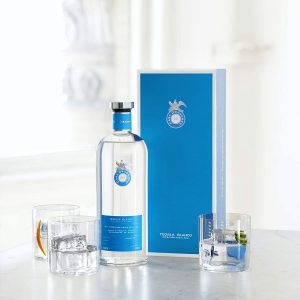 Casa Dragones - Blanco Tequila with Presentation Box - Pure Blue Agave Silver Tequila - 70cl