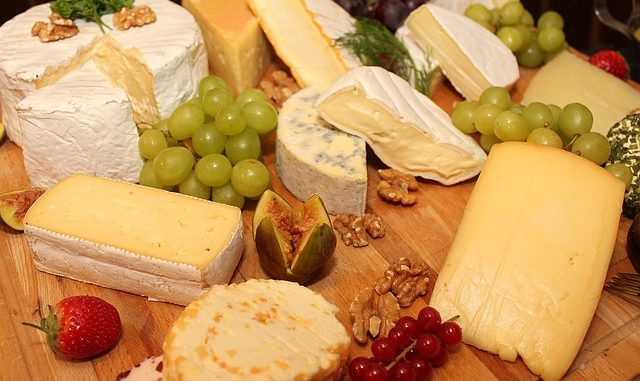 Presenting cheese platter