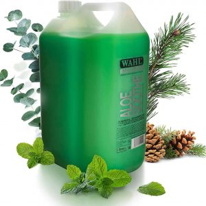 Wahl Aloe Soothe Shampoo, Dog Shampoo, Shampoo for Pets, Natural Pet Friendly Formula, For Dogs with Sensitive Skin, Concentrate 15:1, Gentle Shampoos, 5L
