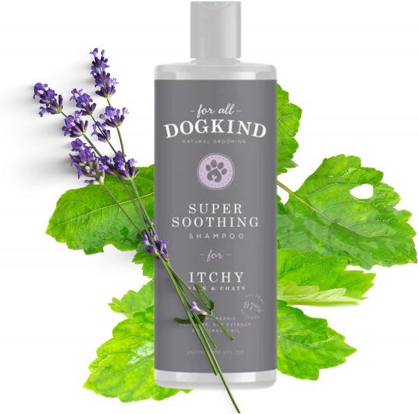 For All DogKind Super Soothing Dog Shampoo - Hydrating and Cleansing for itchy Skin - Flea and Tick Defense - Dilutable 32-1 - 97% Natural - 250ml