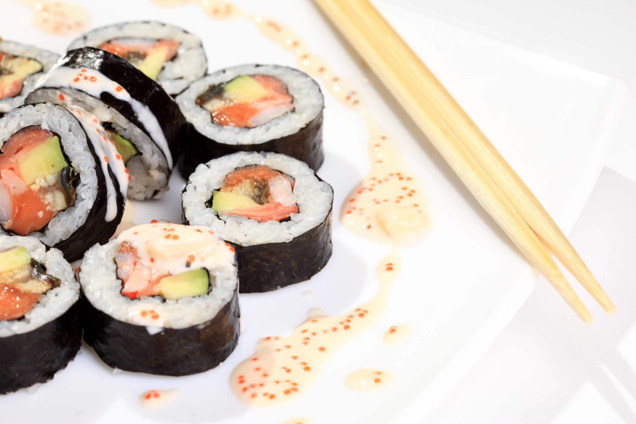 How to make a Maki Sushi Roll - FoodWrite