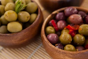 olives, source of polyphenols